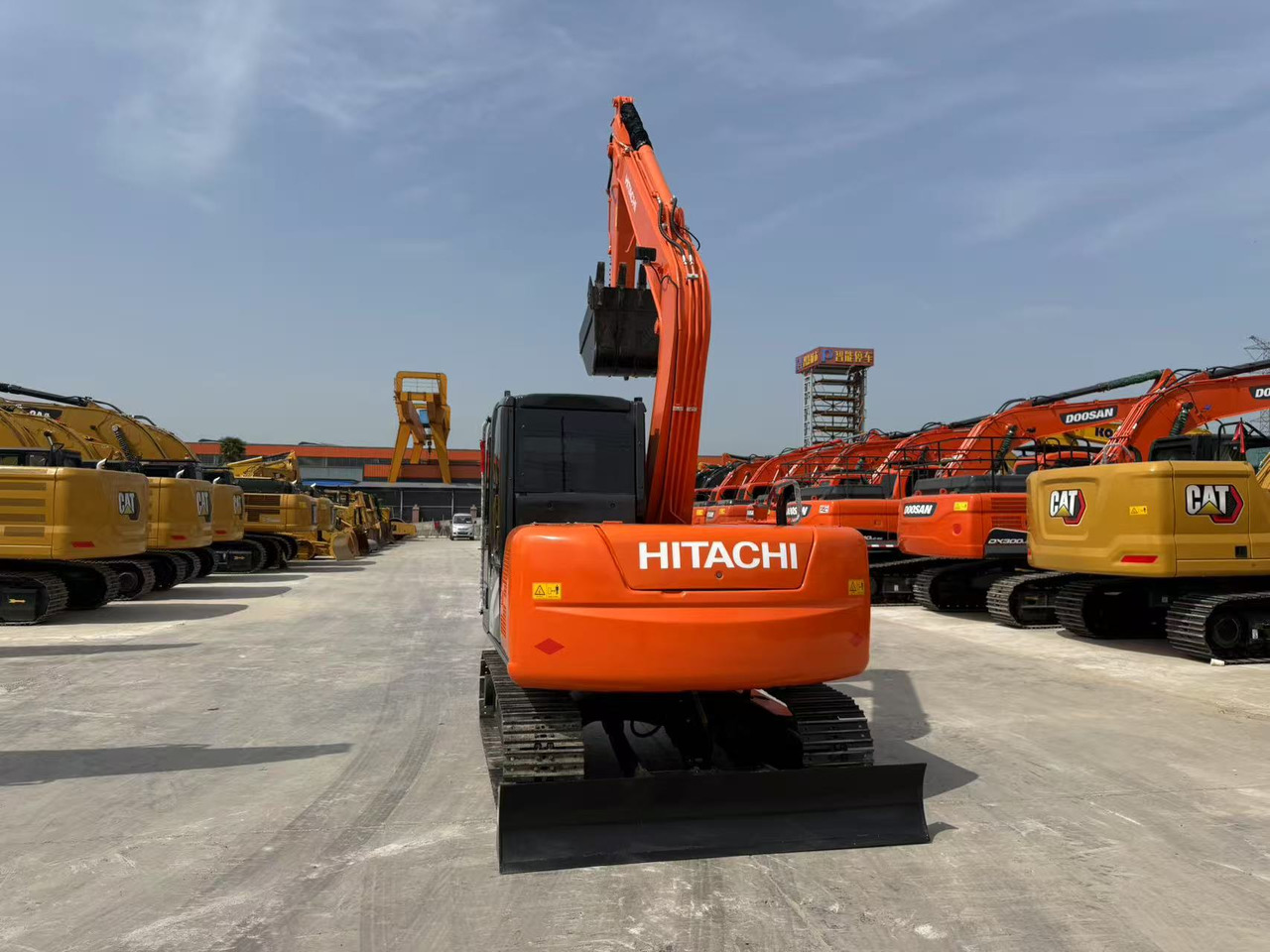 HITACHI ZX70 - Верижен багер: снимка 2 HITACHI ZX70 - Верижен багер: снимка 2