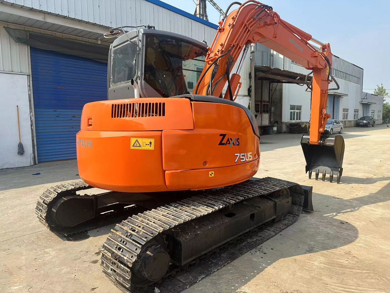 HITACHI ZX75 - Верижен багер: снимка 3 HITACHI ZX75 - Верижен багер: снимка 3
