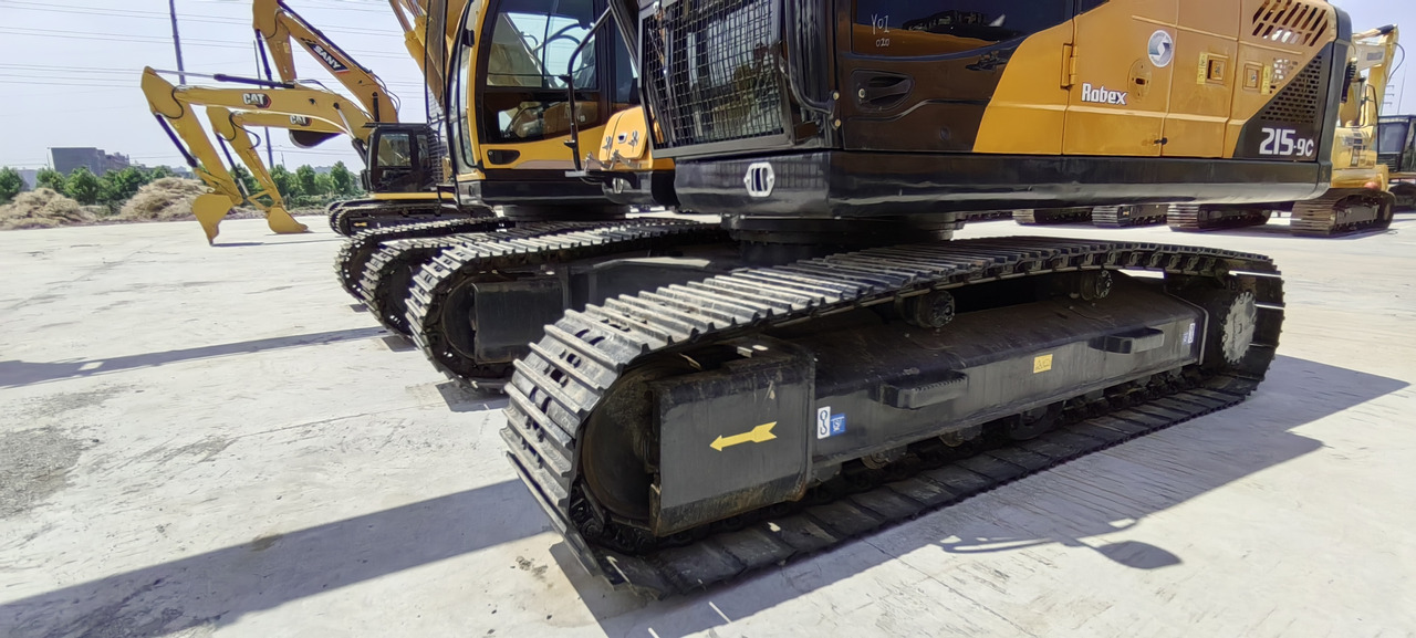 HYUNDAI R215-9T - Верижен багер: снимка 4 HYUNDAI R215-9T - Верижен багер: снимка 4