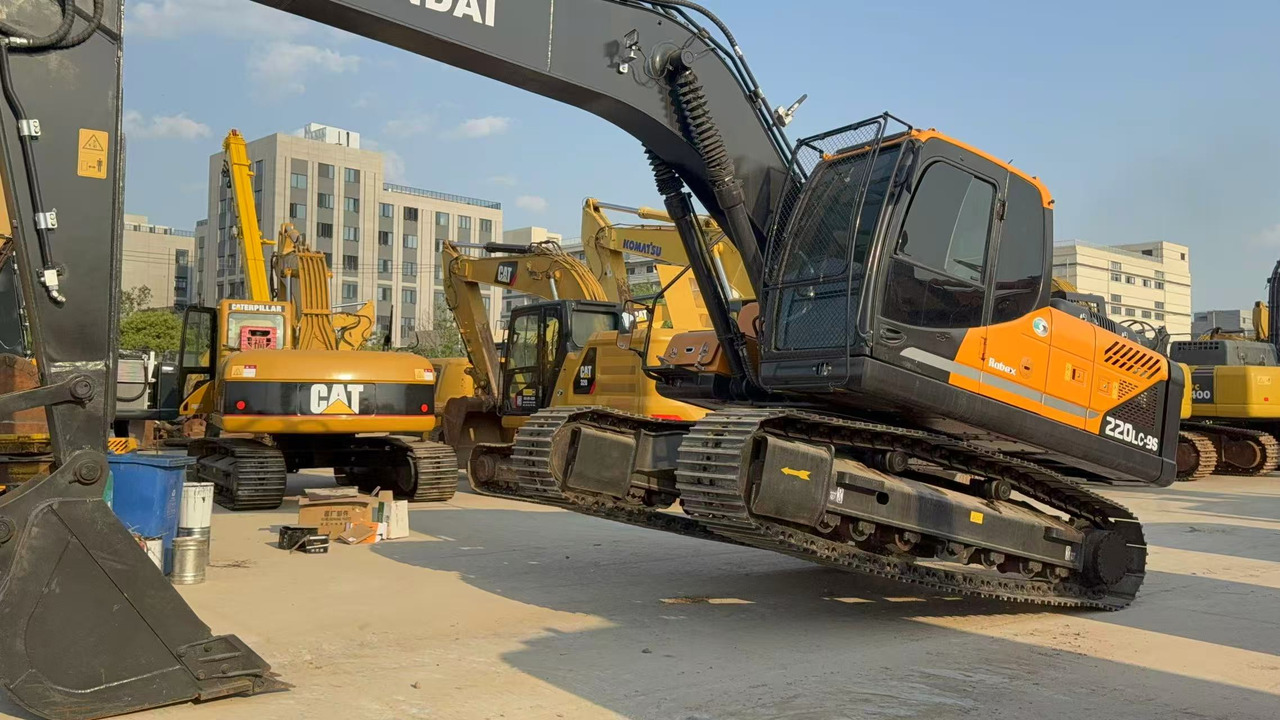 HYUNDAI R220LC-9S - Верижен багер: снимка 5 HYUNDAI R220LC-9S - Верижен багер: снимка 5