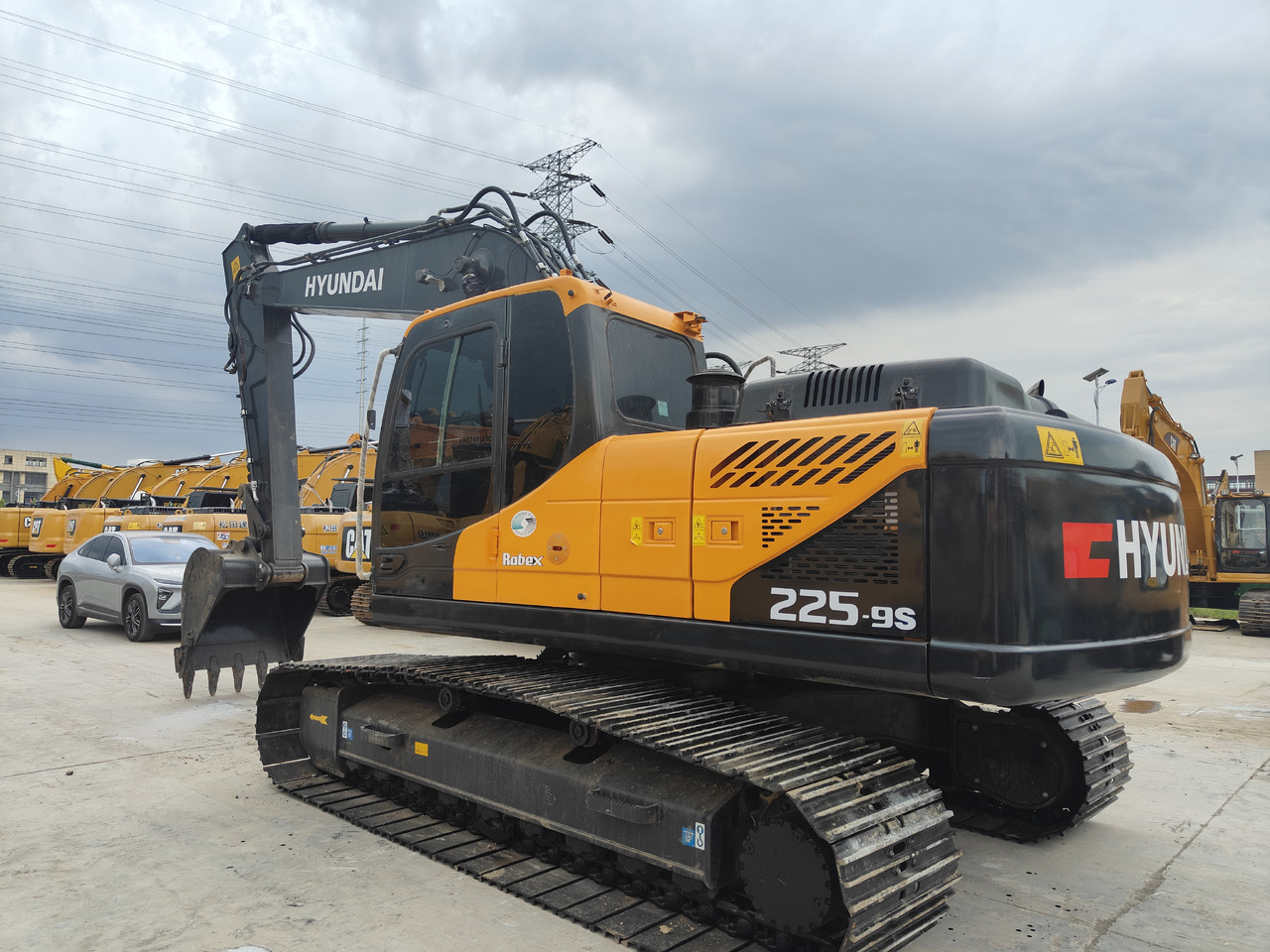 HYUNDAI R225LC-9S - Верижен багер: снимка 5 HYUNDAI R225LC-9S - Верижен багер: снимка 5