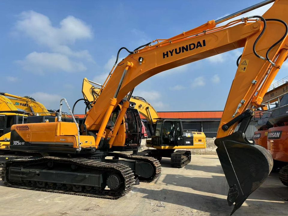 HYUNDAI R305LC-9T - Верижен багер: снимка 2 HYUNDAI R305LC-9T - Верижен багер: снимка 2