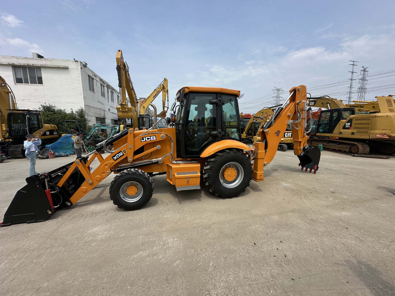 JCB 3CX - Багер-товарач: снимка 1 JCB 3CX - Багер-товарач: снимка 1
