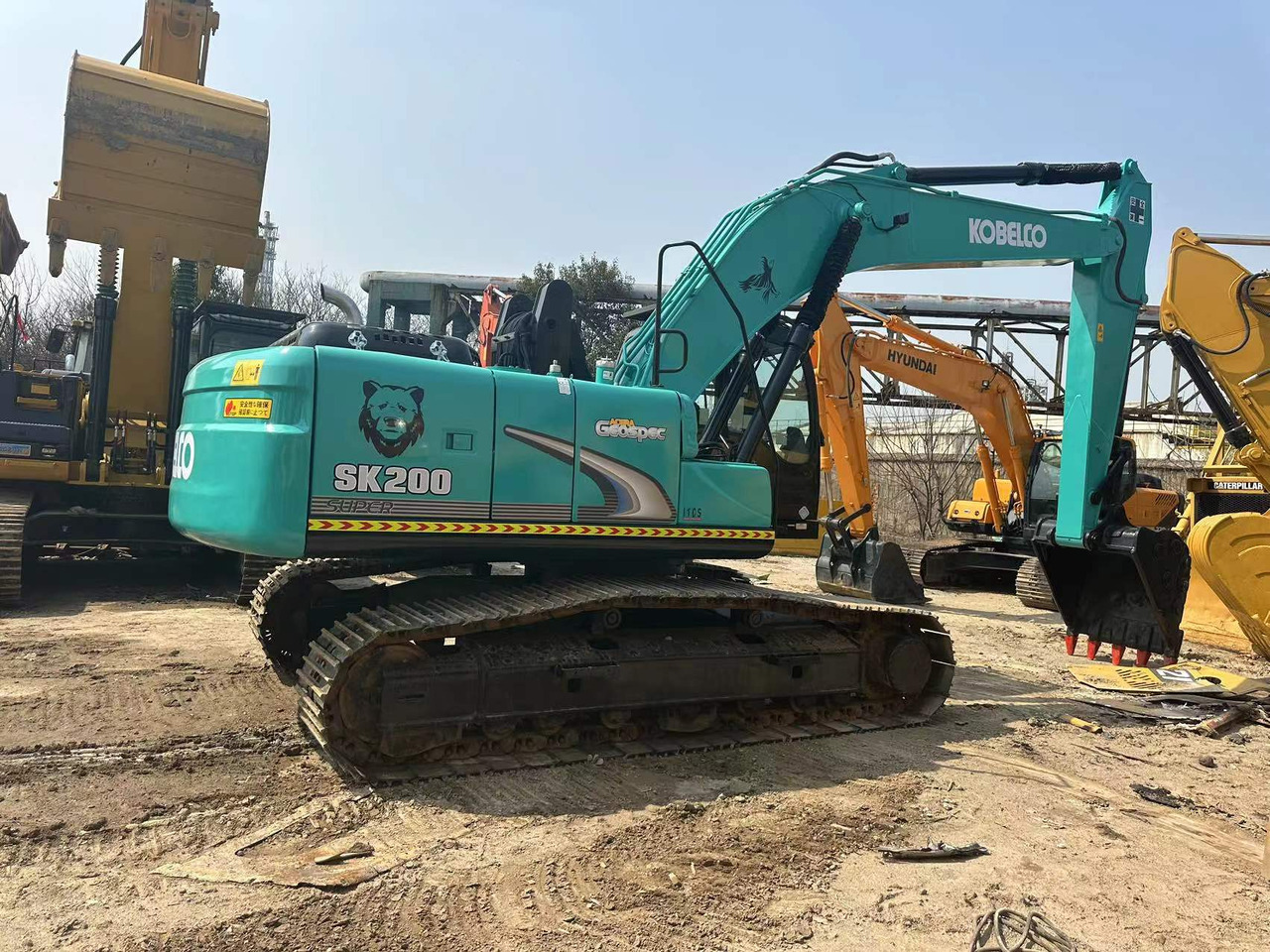 KOBELCO SK200-8 - Верижен багер: снимка 2 KOBELCO SK200-8 - Верижен багер: снимка 2