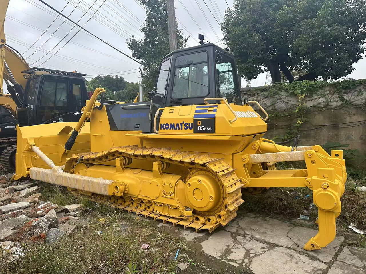 KOMATSU D85ESS - Булдозер: снимка 4 KOMATSU D85ESS - Булдозер: снимка 4