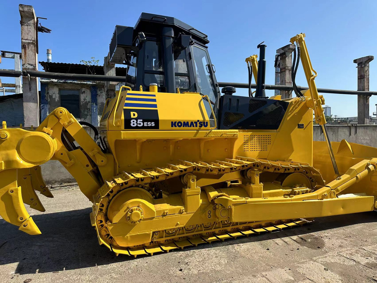 KOMATSU D85ESS - Булдозер: снимка 2 KOMATSU D85ESS - Булдозер: снимка 2