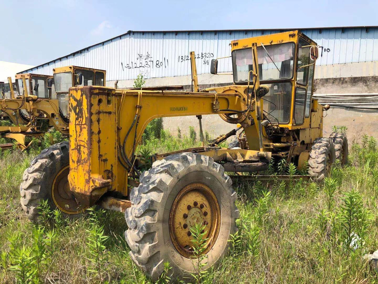 KOMATSU GD511 - Грейдер: снимка 2 KOMATSU GD511 - Грейдер: снимка 2