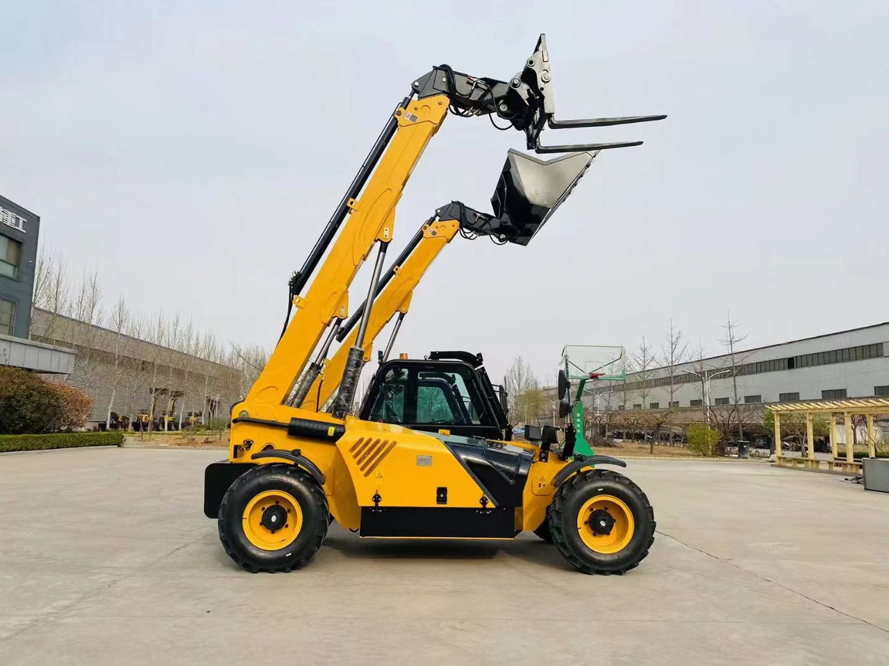 KOMATSU Longer boom - Дизелов мотокар: снимка 2 KOMATSU Longer boom - Дизелов мотокар: снимка 2
