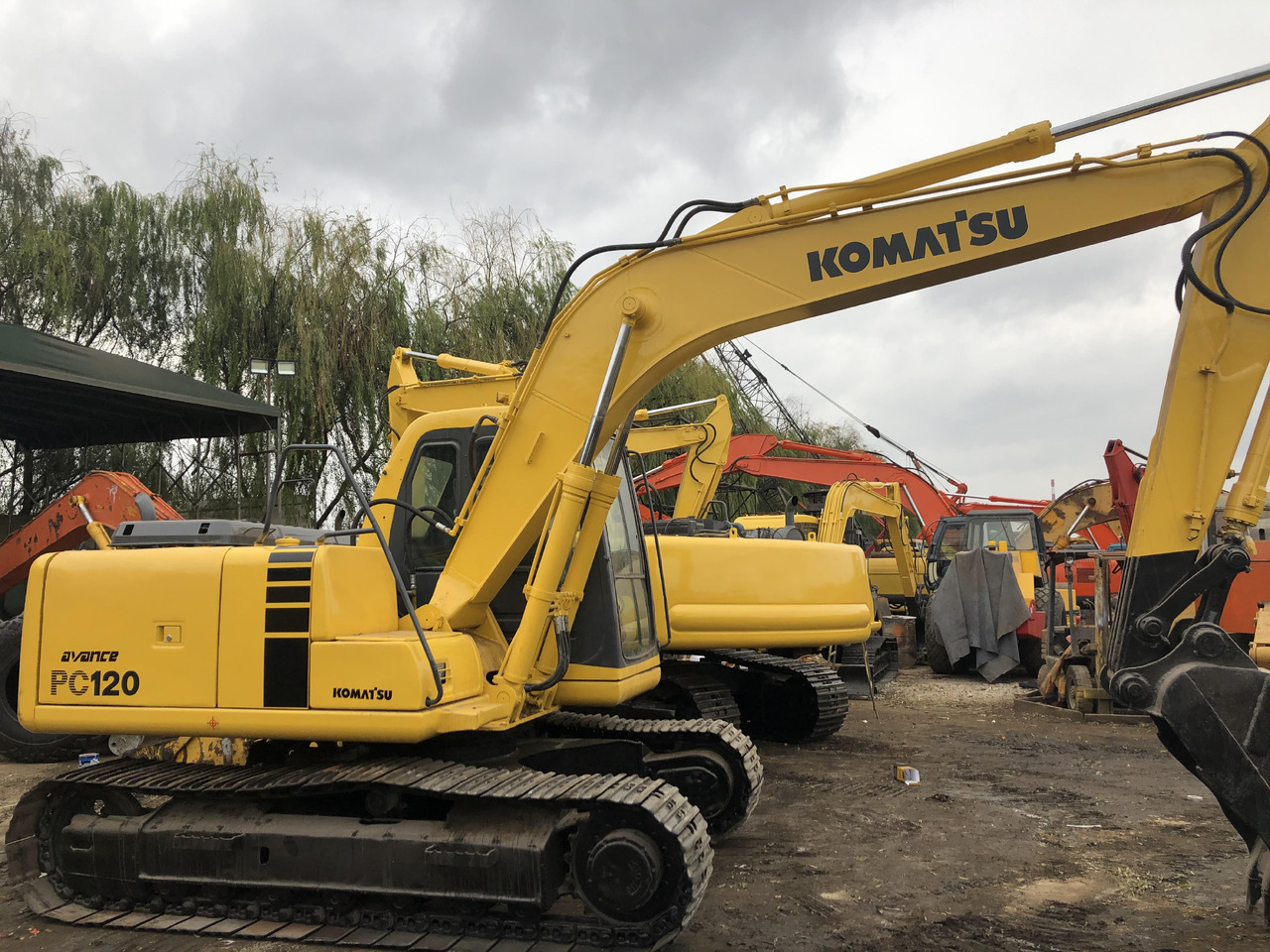 KOMATSU PC120-6 - Верижен багер: снимка 4 KOMATSU PC120-6 - Верижен багер: снимка 4
