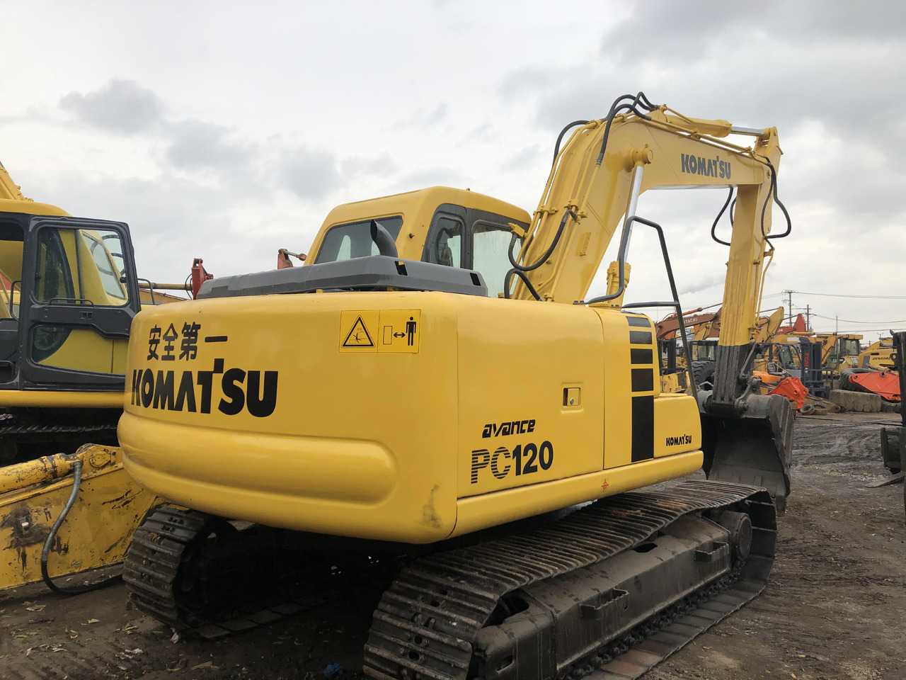 KOMATSU PC120-6 - Верижен багер: снимка 3 KOMATSU PC120-6 - Верижен багер: снимка 3