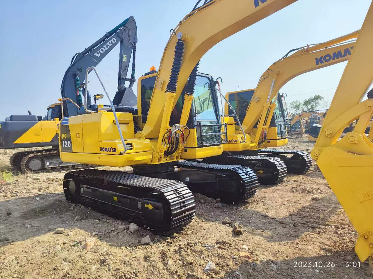 KOMATSU PC120-8 - Верижен багер: снимка 1 KOMATSU PC120-8 - Верижен багер: снимка 1