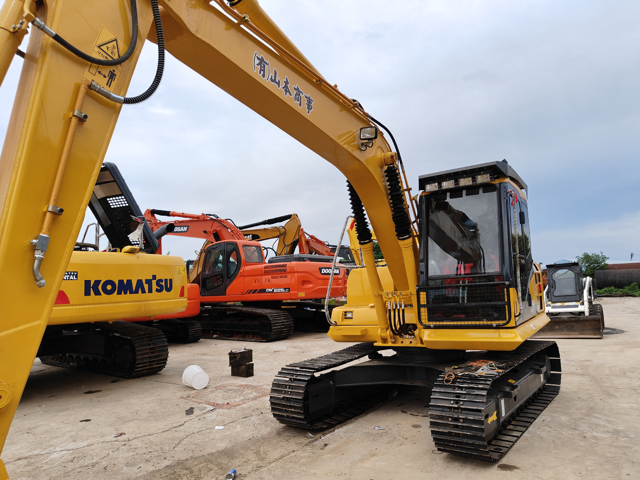 KOMATSU PC130-7 - Верижен багер: снимка 4 KOMATSU PC130-7 - Верижен багер: снимка 4