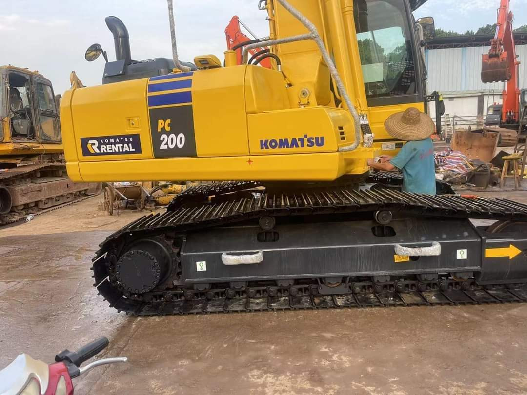 KOMATSU PC200-8 - Верижен багер: снимка 4 KOMATSU PC200-8 - Верижен багер: снимка 4