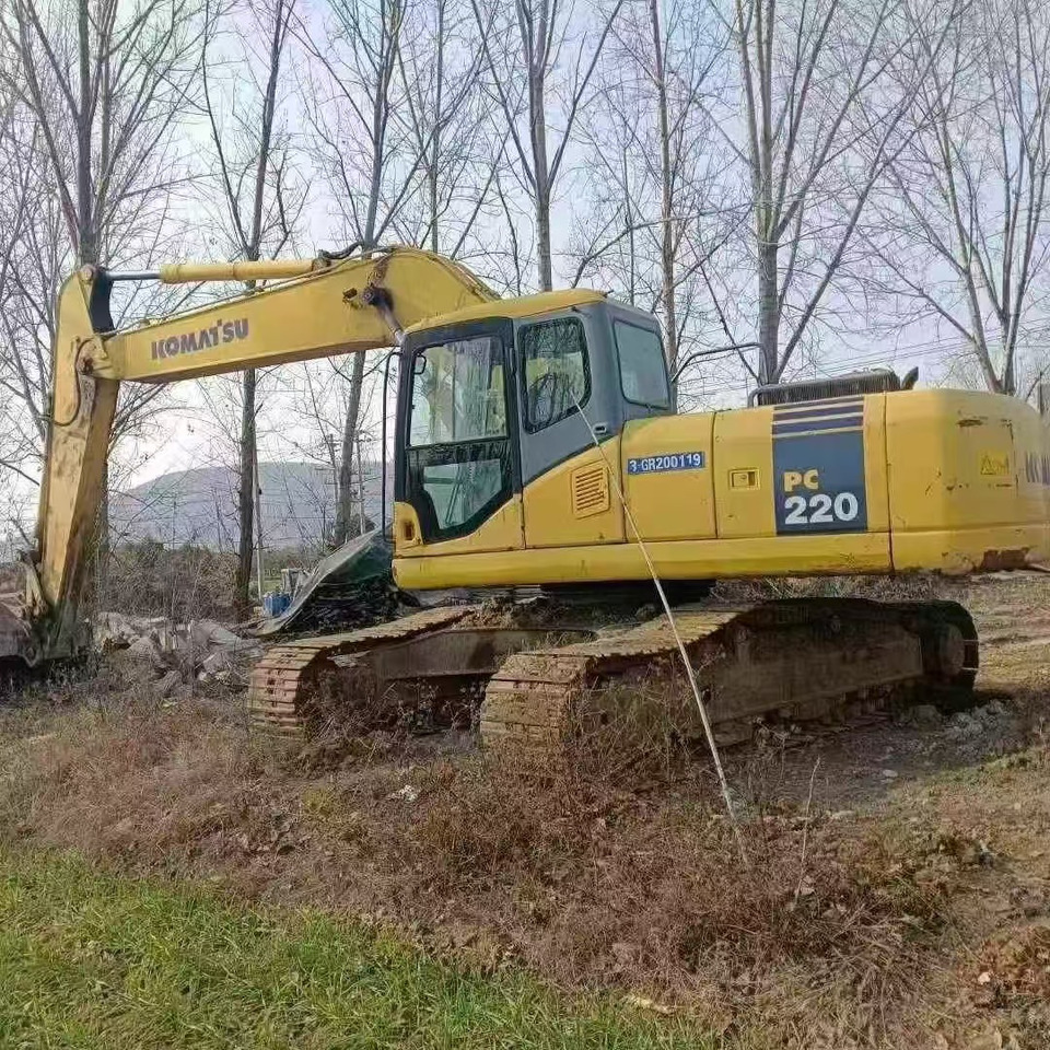 KOMATSU PC220-7 - Верижен багер: снимка 1 KOMATSU PC220-7 - Верижен багер: снимка 1