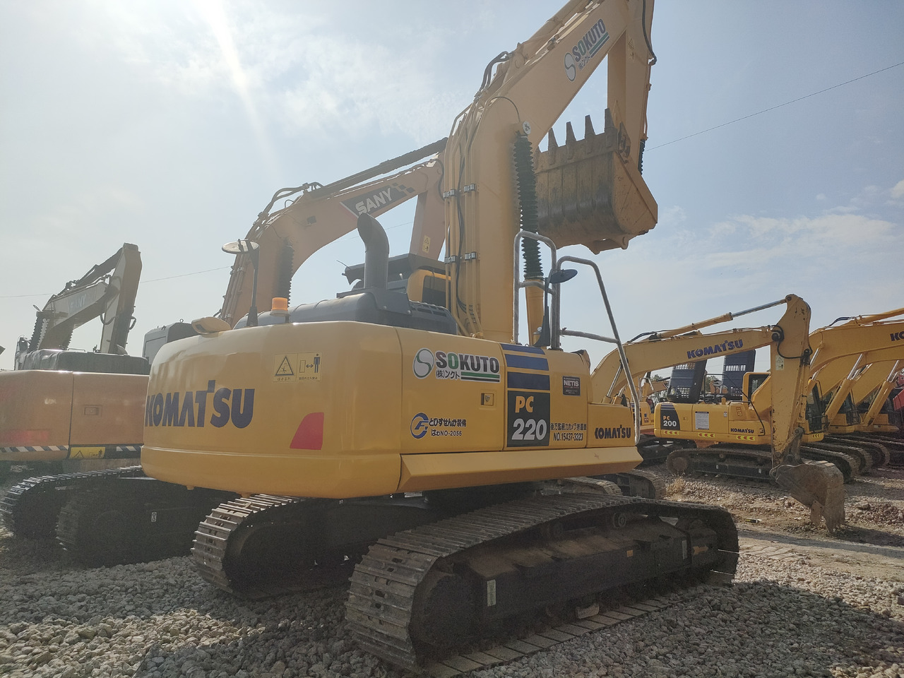 KOMATSU PC220-8 - Верижен багер: снимка 3 KOMATSU PC220-8 - Верижен багер: снимка 3