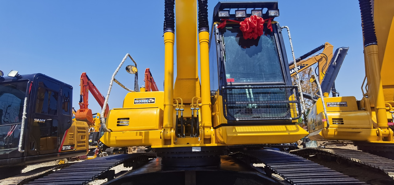 KOMATSU PC240-8 - Верижен багер: снимка 2 KOMATSU PC240-8 - Верижен багер: снимка 2