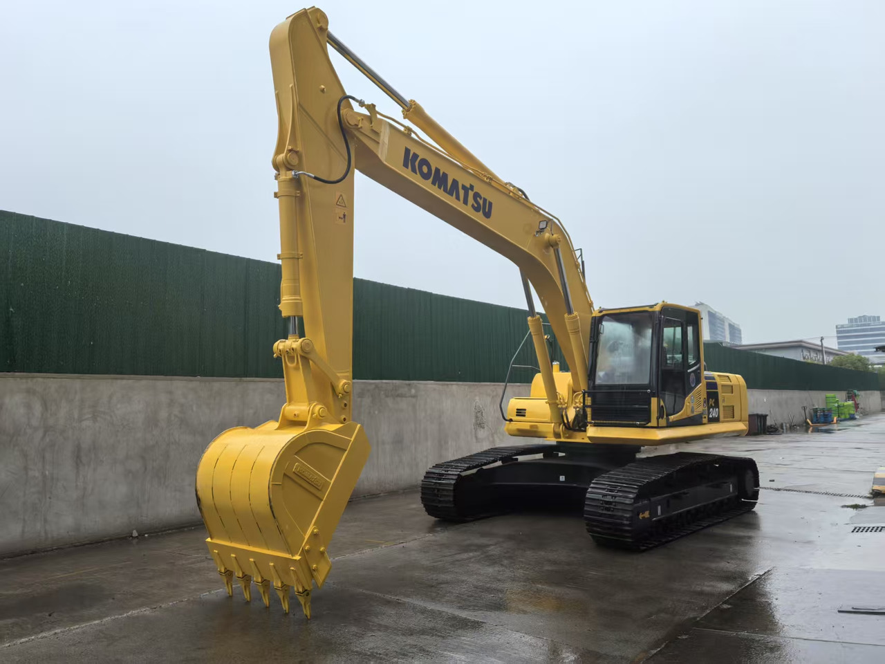 KOMATSU PC240LC-8M0 - Верижен багер: снимка 2 KOMATSU PC240LC-8M0 - Верижен багер: снимка 2