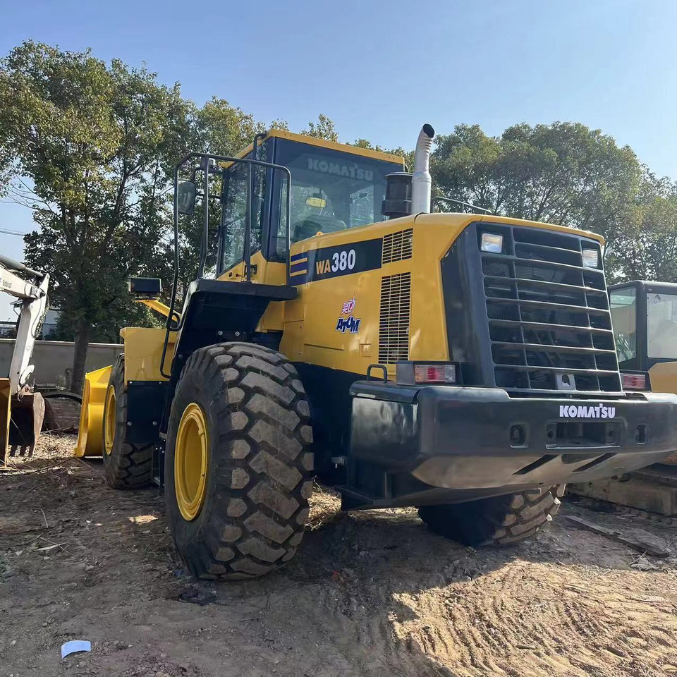 KOMATSU WA380-6 - Колесен товарач: снимка 2 KOMATSU WA380-6 - Колесен товарач: снимка 2