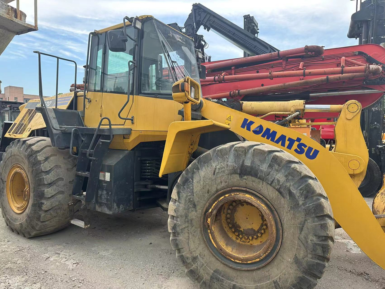 KOMATSU WA470-6 - Колесен товарач: снимка 3 KOMATSU WA470-6 - Колесен товарач: снимка 3