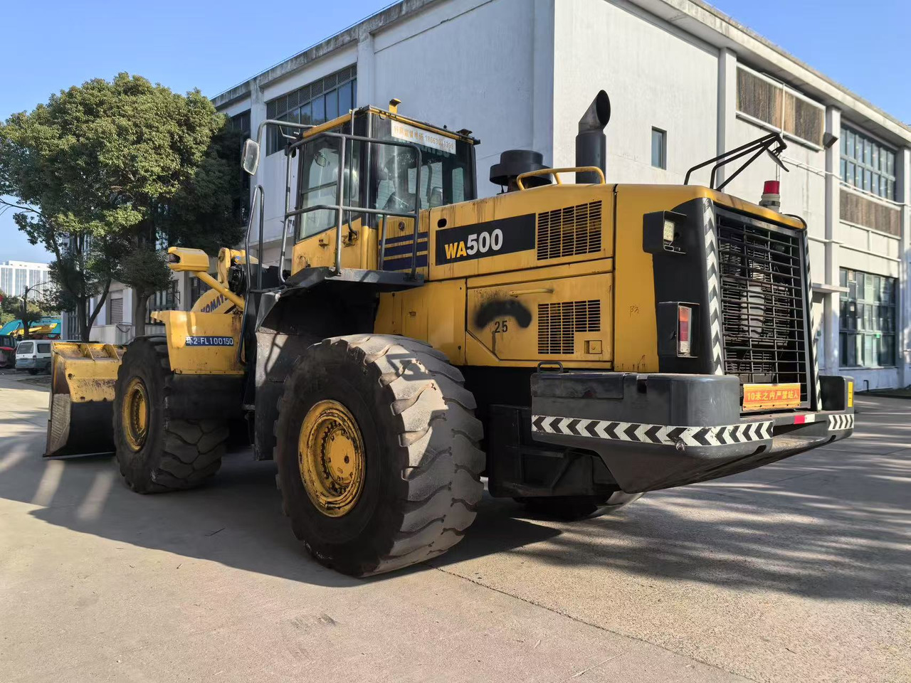KOMATSU WA500-6 - Колесен товарач: снимка 3 KOMATSU WA500-6 - Колесен товарач: снимка 3
