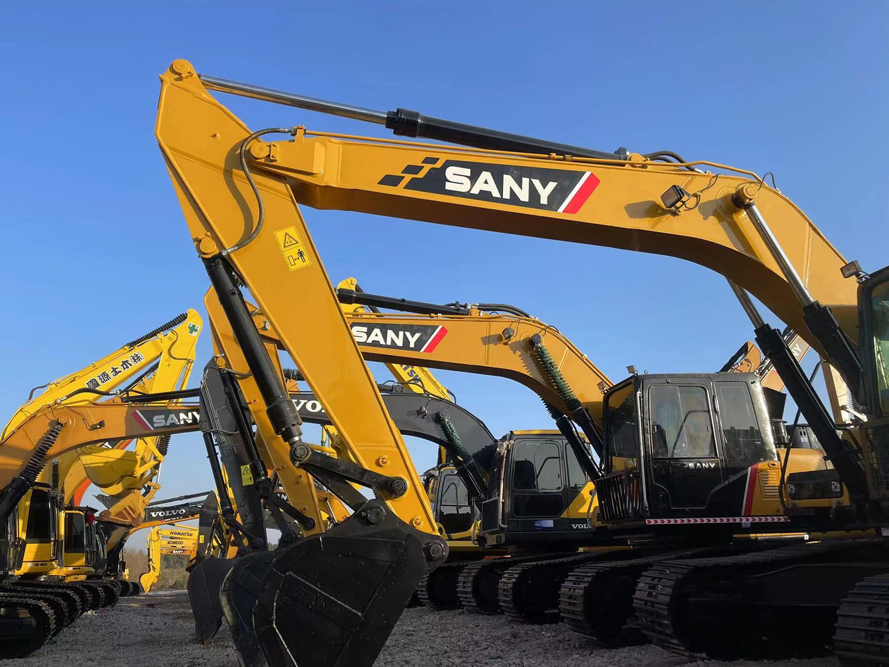 SANY SY235C - Верижен багер: снимка 2 SANY SY235C - Верижен багер: снимка 2