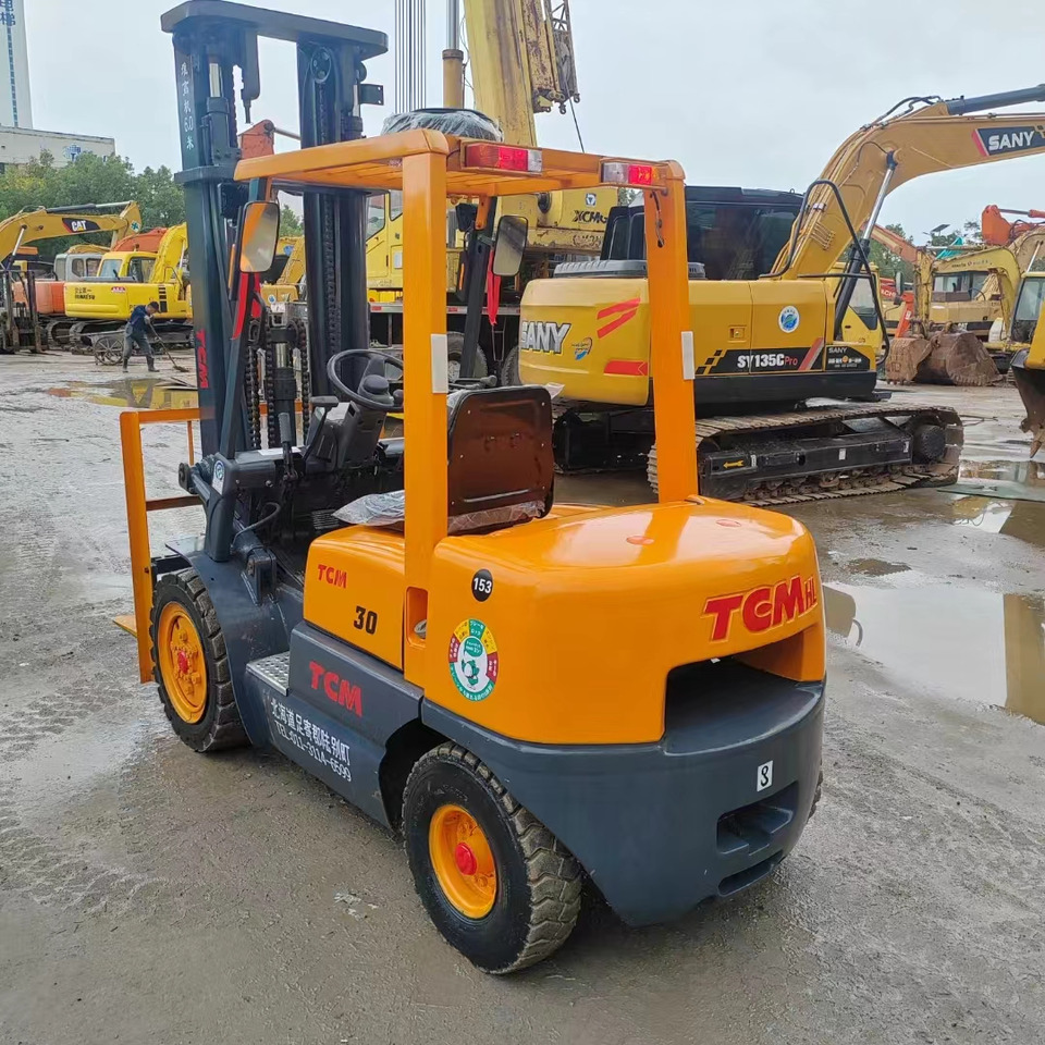 TCM FD30 - Дизелов мотокар: снимка 3 TCM FD30 - Дизелов мотокар: снимка 3