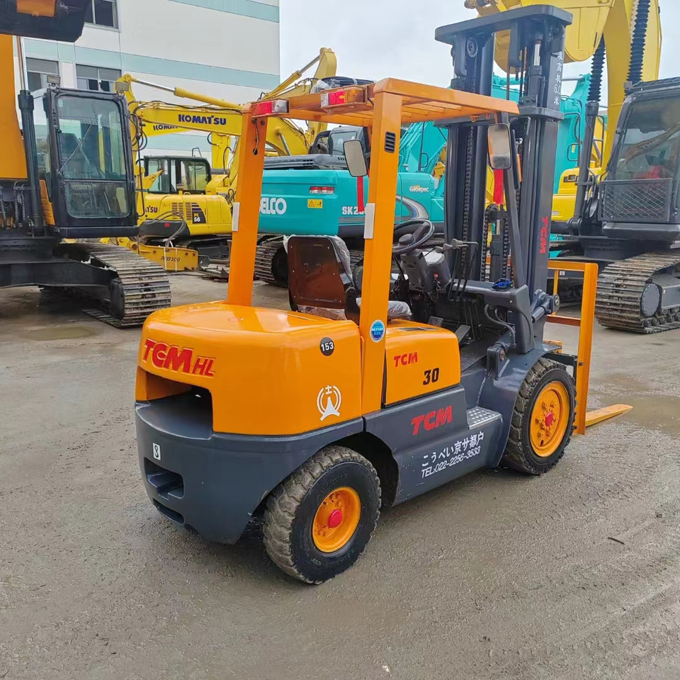 TCM FD30 - Дизелов мотокар: снимка 1 TCM FD30 - Дизелов мотокар: снимка 1