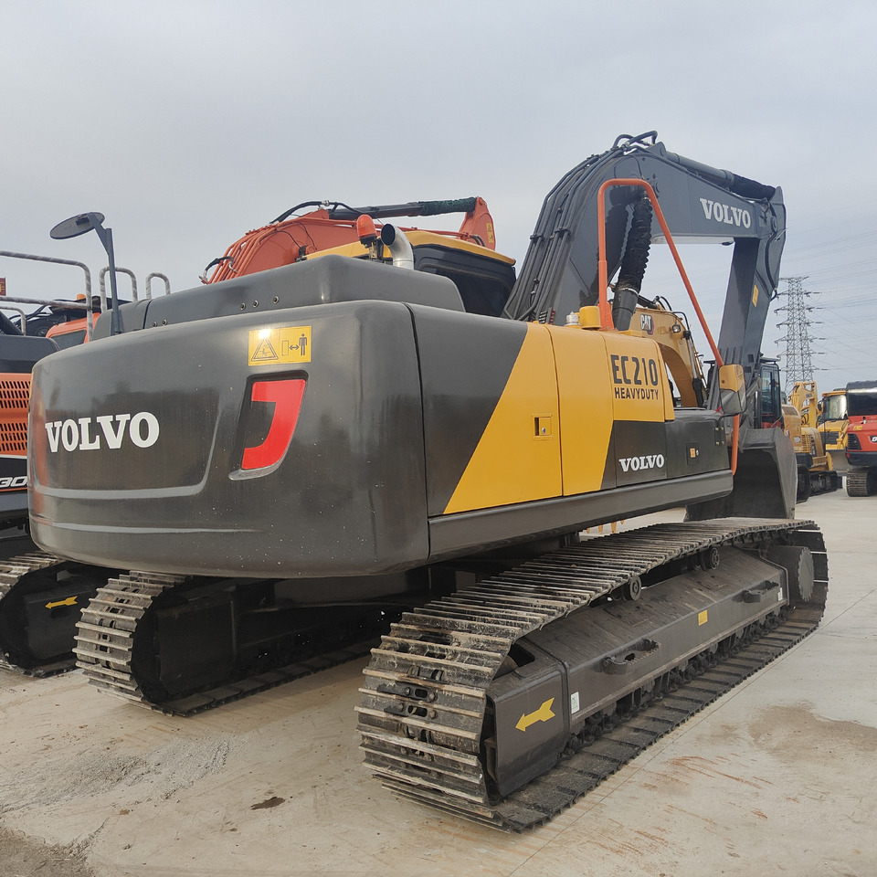VOLVO EC210 - Верижен багер: снимка 2 VOLVO EC210 - Верижен багер: снимка 2