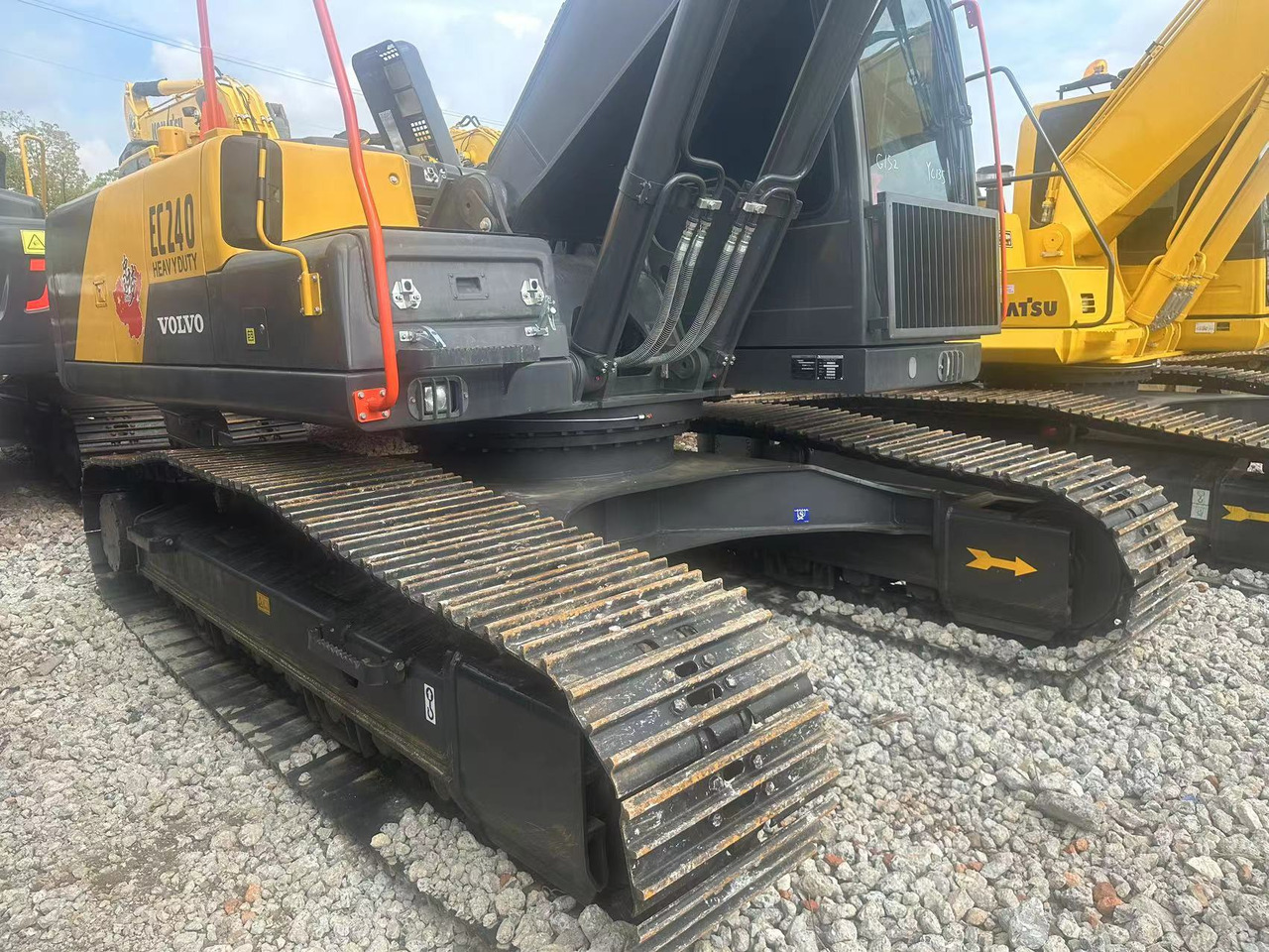 VOLVO EC240 - Верижен багер: снимка 2 VOLVO EC240 - Верижен багер: снимка 2