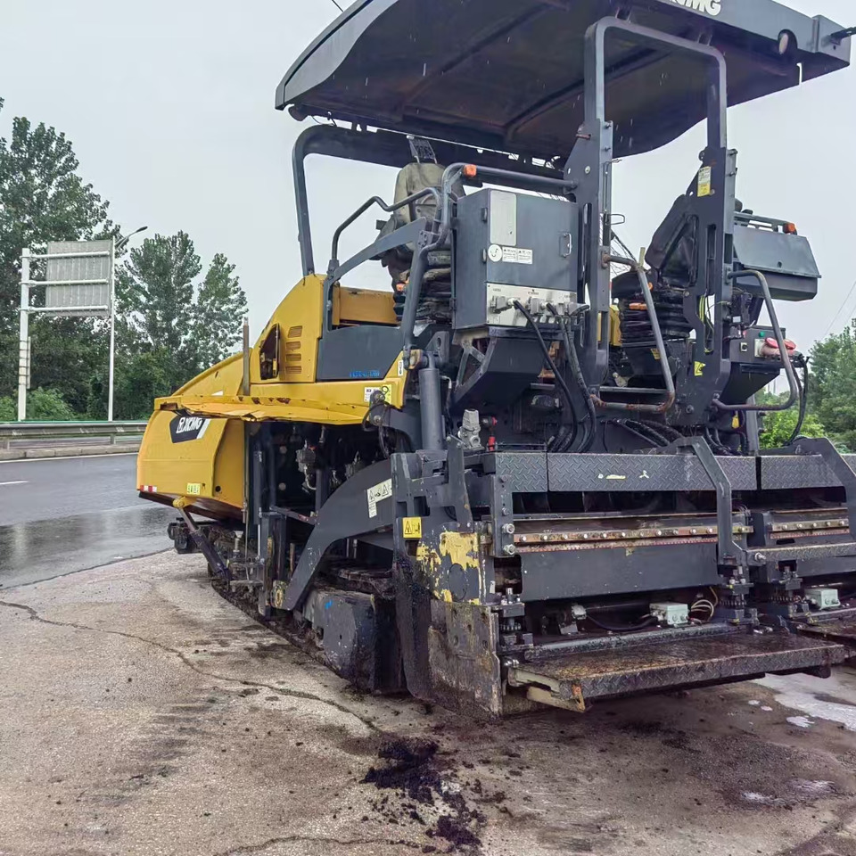 XCMG RP803 - Асфалтополагач: снимка 2 XCMG RP803 - Асфалтополагач: снимка 2