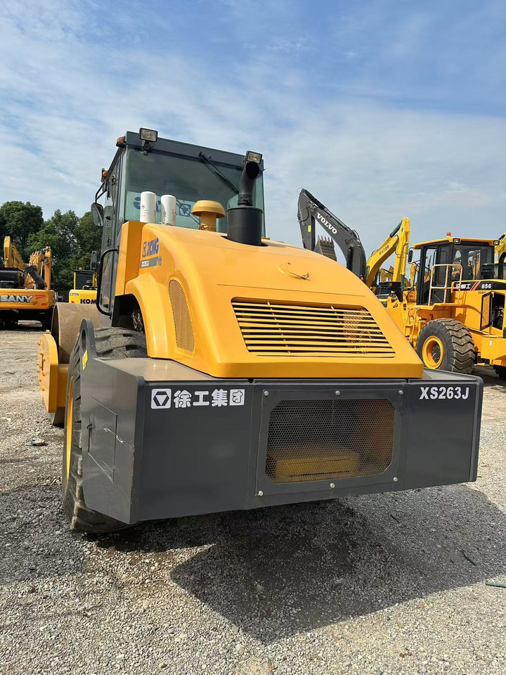 XCMG XS263J - Пътен валяк: снимка 4 XCMG XS263J - Пътен валяк: снимка 4