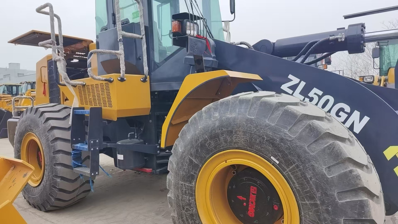 XCMG ZL50GN - Колесен товарач: снимка 2 XCMG ZL50GN - Колесен товарач: снимка 2