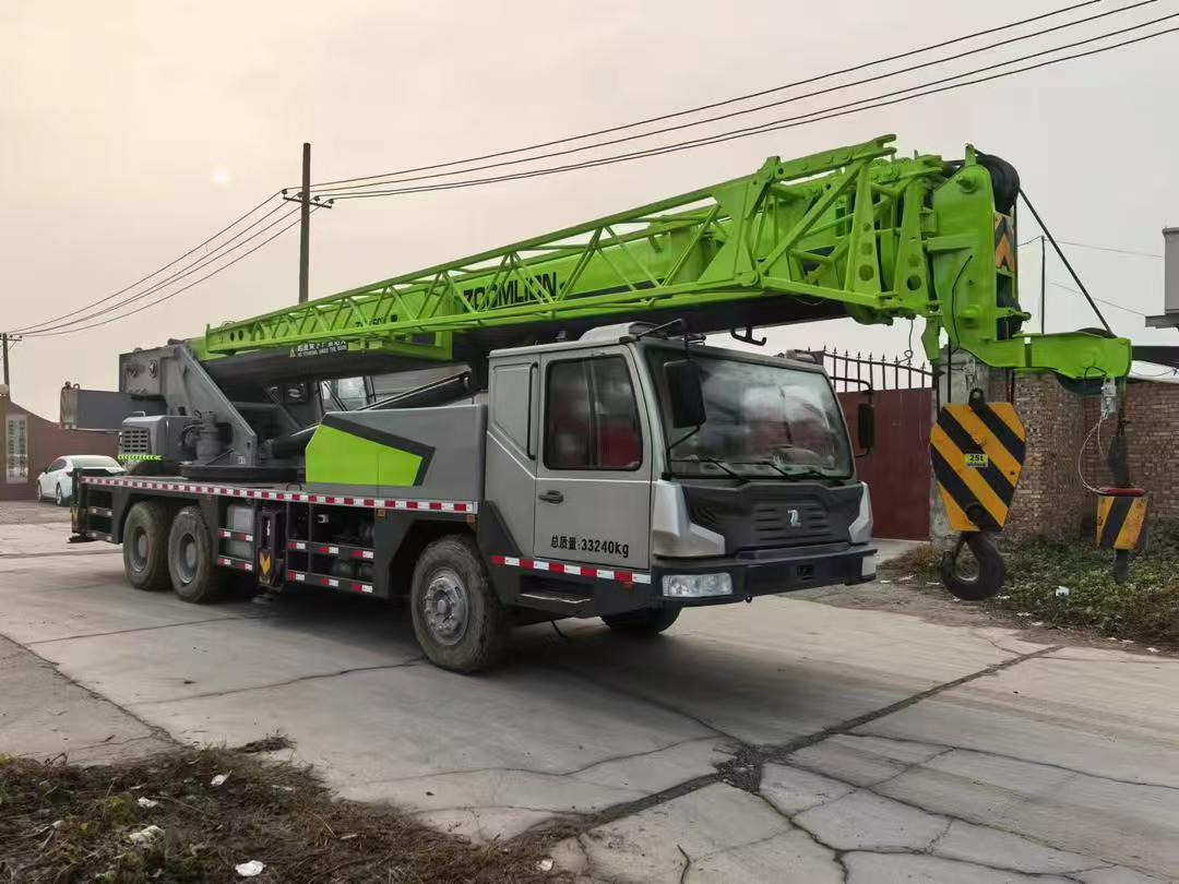 ZOOMLION ZTC250 - Автокран: снимка 2 ZOOMLION ZTC250 - Автокран: снимка 2