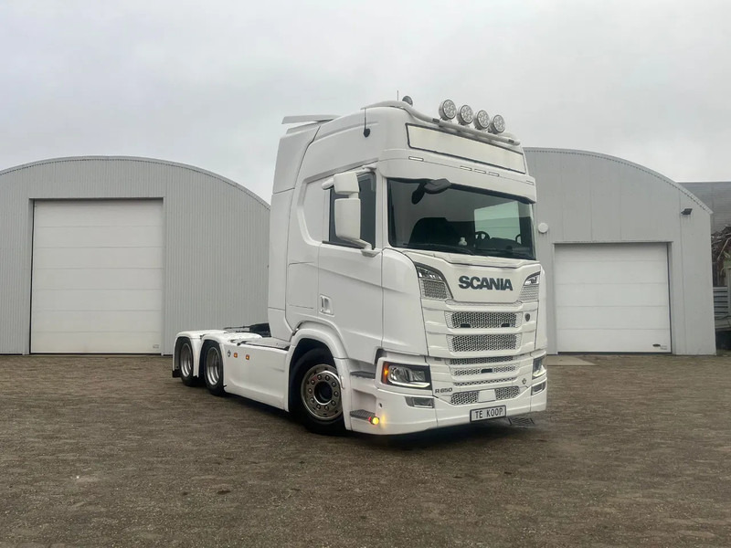 Scania R650 V8 NGS R650 6x4 - Влекач: снимка 1 Scania R650 V8 NGS R650 6x4 - Влекач: снимка 1