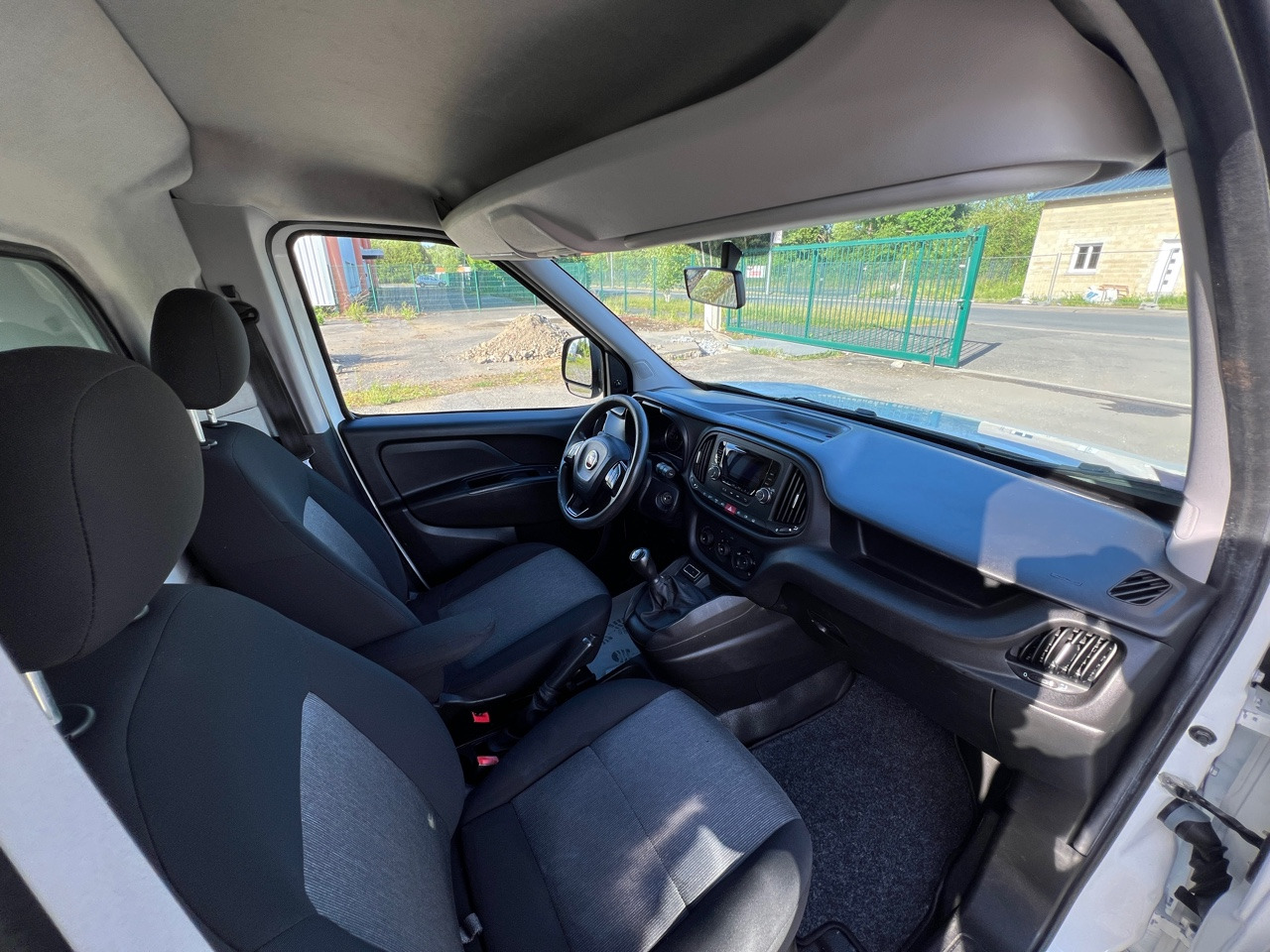FIAT Doblo Multijet 1.3 95ch Utilitaire - Товарен бус: снимка 3 FIAT Doblo Multijet 1.3 95ch Utilitaire - Товарен бус: снимка 3