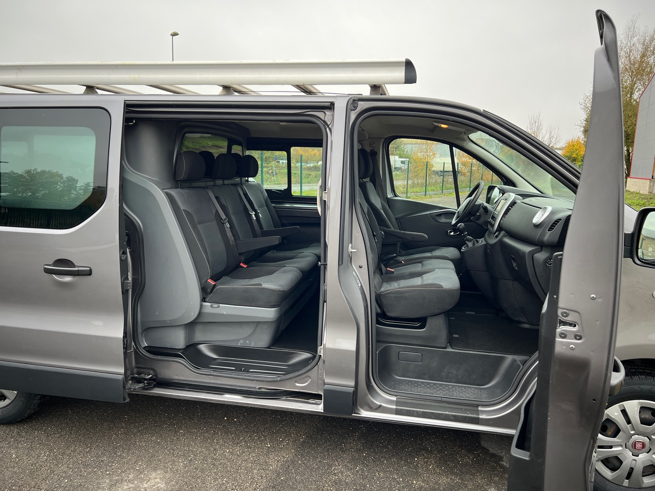 FIAT Talento 6 Places L2H1 EcoJet 145ch Chaine - Бус с двойна кабина: снимка 2 FIAT Talento 6 Places L2H1 EcoJet 145ch Chaine - Бус с двойна кабина: снимка 2