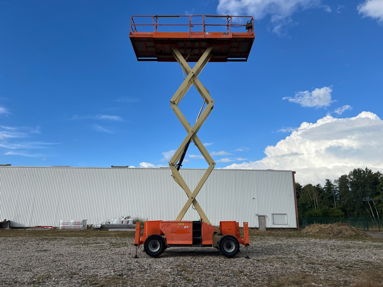 JLG 3394RT - Ножична работна платформа: снимка 2 JLG 3394RT - Ножична работна платформа: снимка 2