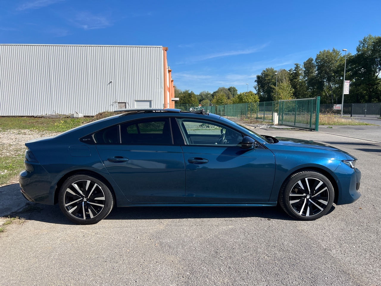 PEUGEOT 508 BlueHDi 180 ch S&S EAT8 GT - Седан: снимка 2 PEUGEOT 508 BlueHDi 180 ch S&S EAT8 GT - Седан: снимка 2