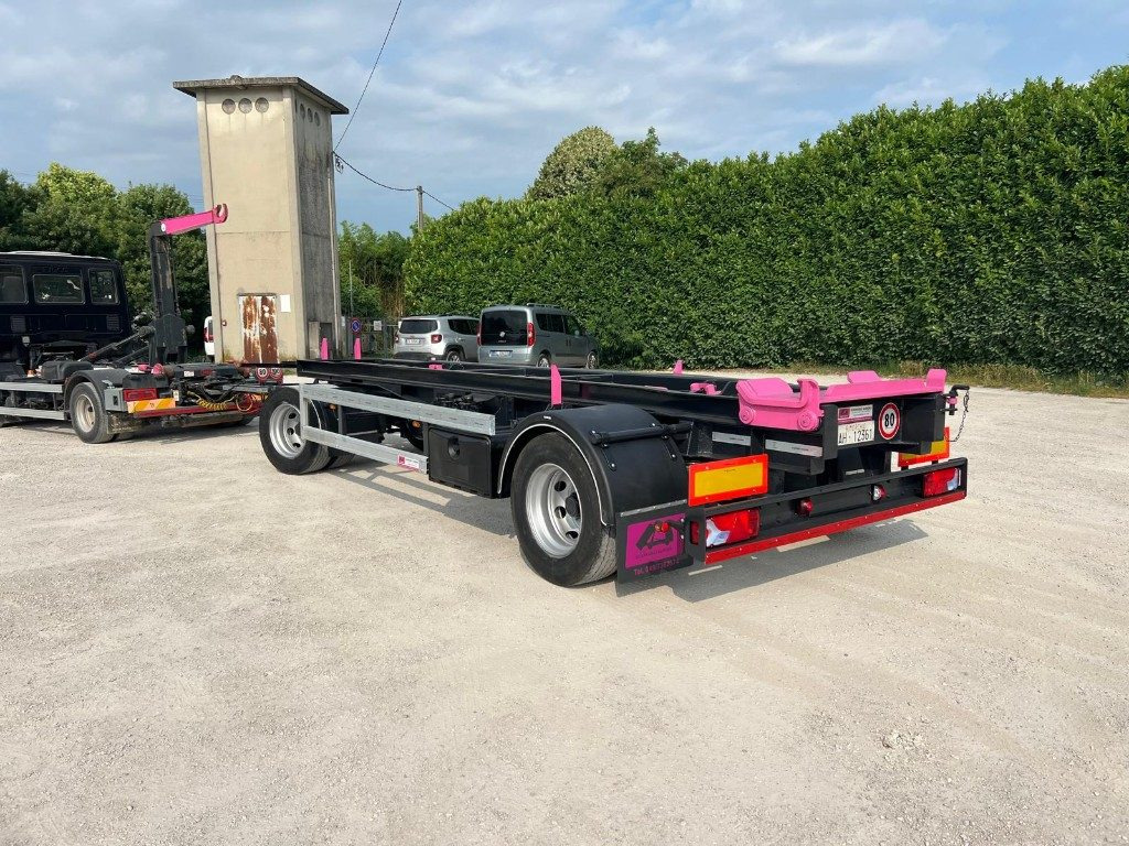 ATLAS RIMORCHIO ATLAS SCARRABILE - Мултилифт/ Лифтдъмпер ремарке: снимка 1 ATLAS RIMORCHIO ATLAS SCARRABILE - Мултилифт/ Лифтдъмпер ремарке: снимка 1