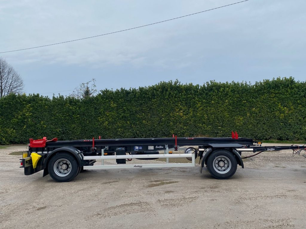 AUSTERAS RIMORCHIO NUOVO AUSTERAS SCARRABILE PNEUMATICO - Мултилифт/ Лифтдъмпер ремарке: снимка 5 AUSTERAS RIMORCHIO NUOVO AUSTERAS SCARRABILE PNEUMATICO - Мултилифт/ Лифтдъмпер ремарке: снимка 5