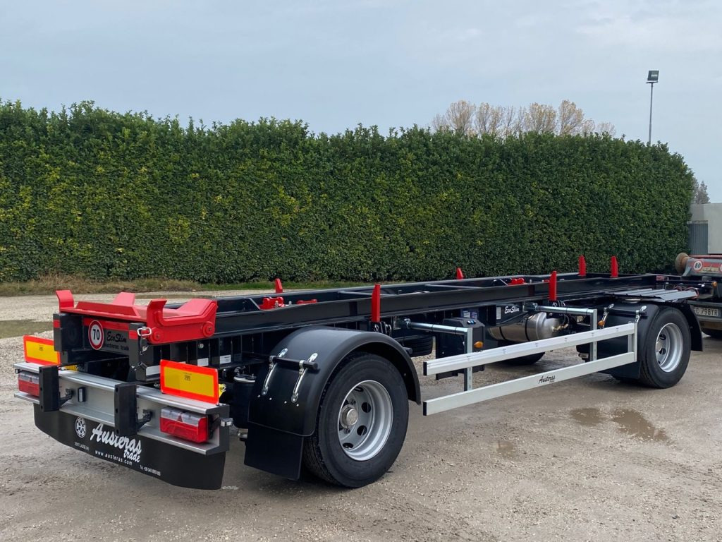 AUSTERAS RIMORCHIO NUOVO AUSTERAS SCARRABILE PNEUMATICO - Мултилифт/ Лифтдъмпер ремарке: снимка 2 AUSTERAS RIMORCHIO NUOVO AUSTERAS SCARRABILE PNEUMATICO - Мултилифт/ Лифтдъмпер ремарке: снимка 2