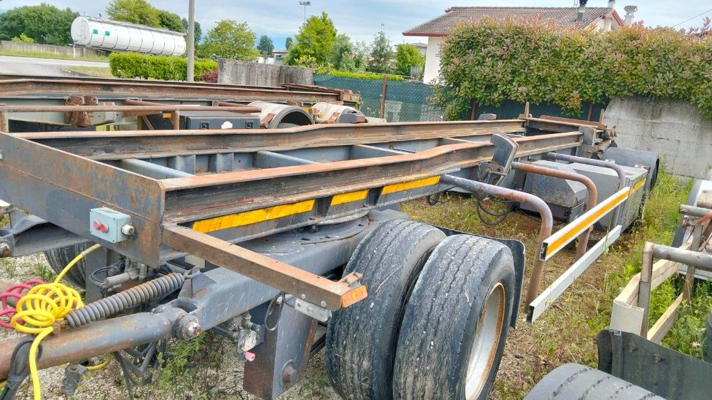 CARDI RIMORCHIO CARDI SCARRABILE PNEUMATICO - Мултилифт/ Лифтдъмпер ремарке: снимка 2 CARDI RIMORCHIO CARDI SCARRABILE PNEUMATICO - Мултилифт/ Лифтдъмпер ремарке: снимка 2