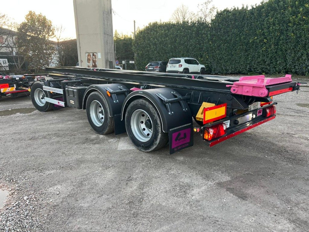 CARDI RIMORCHIO CARDI SCARRABILE RIBALTABILE - Мултилифт/ Лифтдъмпер ремарке: снимка 2 CARDI RIMORCHIO CARDI SCARRABILE RIBALTABILE - Мултилифт/ Лифтдъмпер ремарке: снимка 2