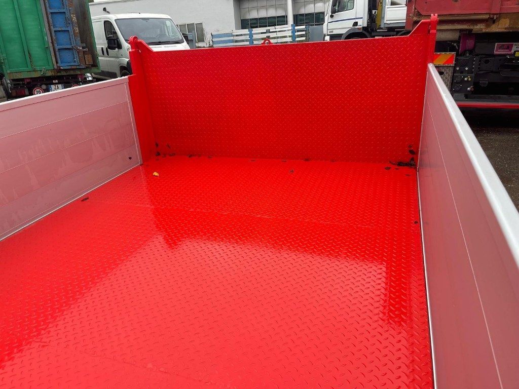 Нови Мултилифт контейнер CONTAINER SCARRABILE NUOVO A PIANALE CON SPONDE: снимка 7 Нови Мултилифт контейнер CONTAINER SCARRABILE NUOVO A PIANALE CON SPONDE: снимка 7