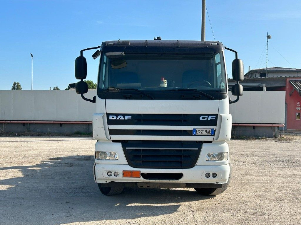 DAF CF85 SCARRABILE - Мултилифт с кука камион: снимка 2 DAF CF85 SCARRABILE - Мултилифт с кука камион: снимка 2