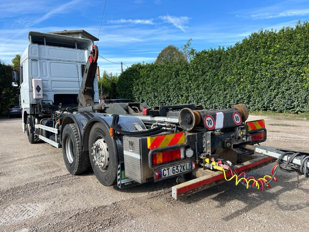 Мултилифт с кука камион DAF XF530 SCARRABILE: снимка 8 Мултилифт с кука камион DAF XF530 SCARRABILE: снимка 8