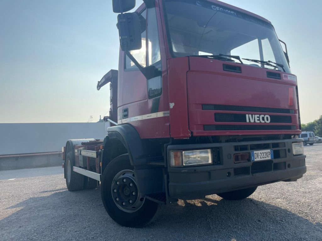 FIAT IVECO EUROCARGO 150E23 - Мултилифт с кука камион: снимка 2 FIAT IVECO EUROCARGO 150E23 - Мултилифт с кука камион: снимка 2