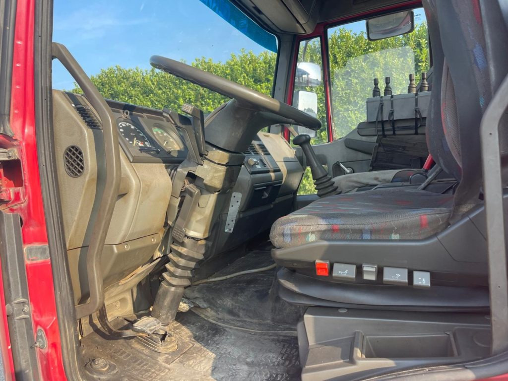 FIAT IVECO EUROCARGO 150E23 - Мултилифт с кука камион: снимка 3 FIAT IVECO EUROCARGO 150E23 - Мултилифт с кука камион: снимка 3