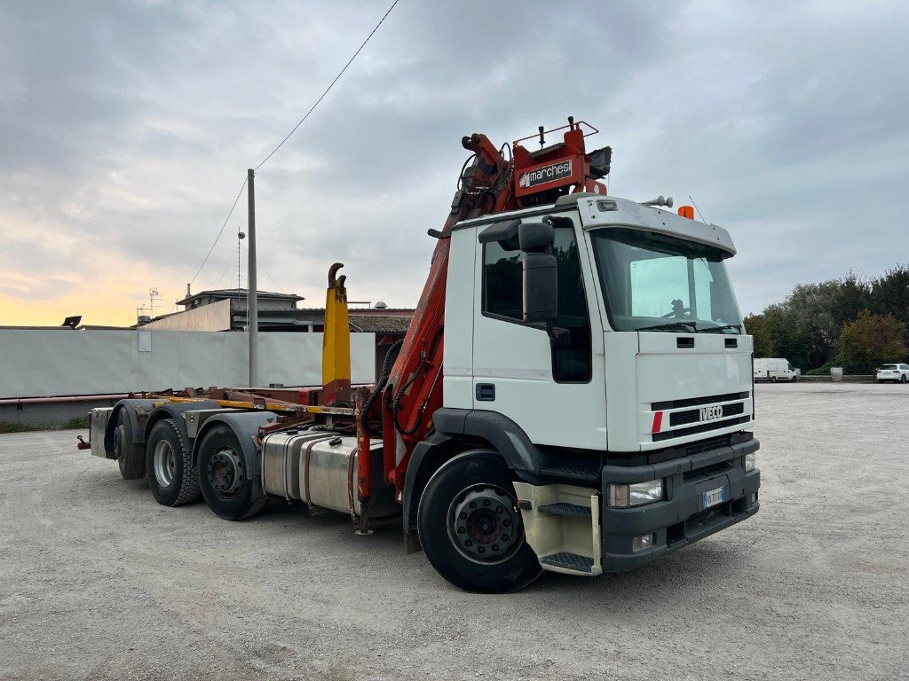 IVECO 260E43 EUROTECH USATO SCARRABILE CON GRU - Мултилифт с кука камион: снимка 5 IVECO 260E43 EUROTECH USATO SCARRABILE CON GRU - Мултилифт с кука камион: снимка 5