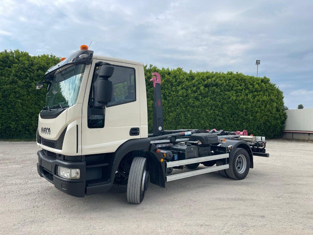 IVECO EUROCARGO 120E22 SCARRABILE - Мултилифт с кука камион: снимка 1 IVECO EUROCARGO 120E22 SCARRABILE - Мултилифт с кука камион: снимка 1